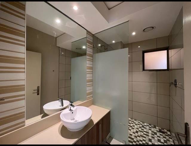 2 BEDROOM PROPERTY TO RENT IN ROSEBANK